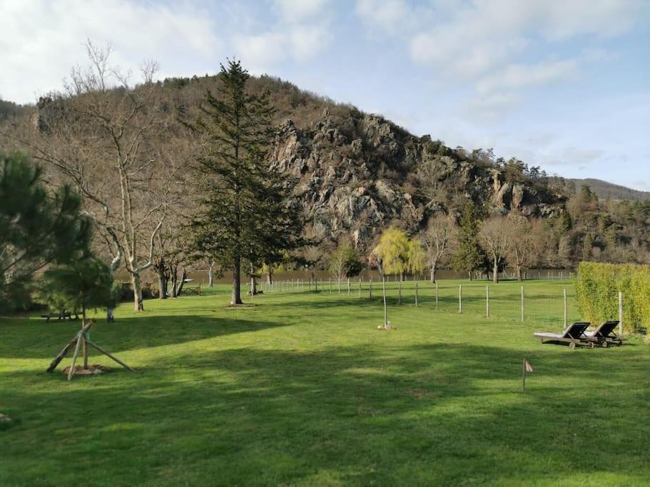 Le Ponton Des Sympetrums Aurec-Sur-Loire Luaran gambar